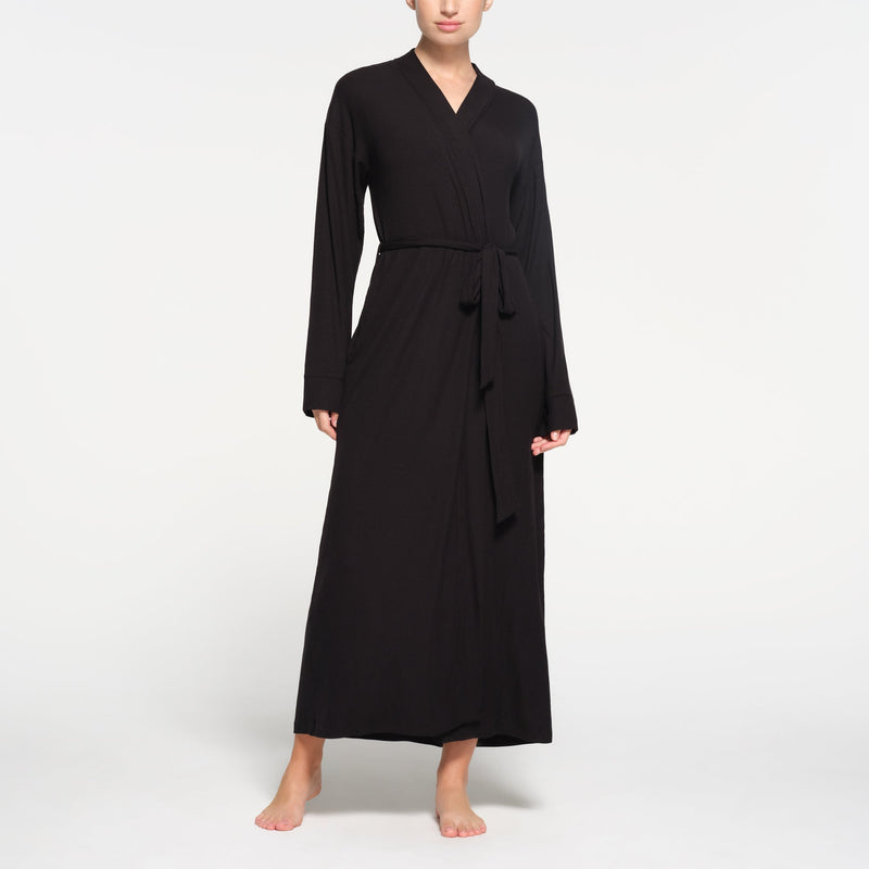 LONG ROBE