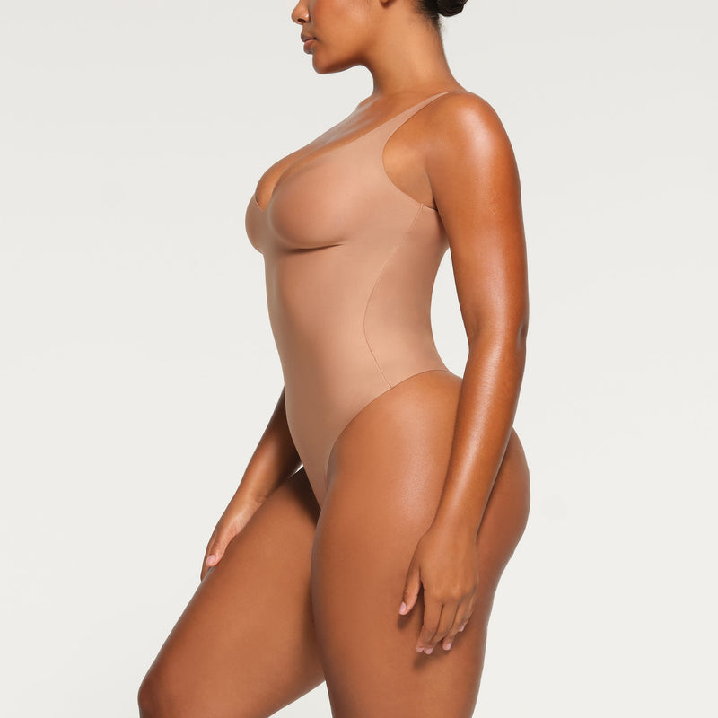 UNLINED PLUNGE THONG BODYSUIT